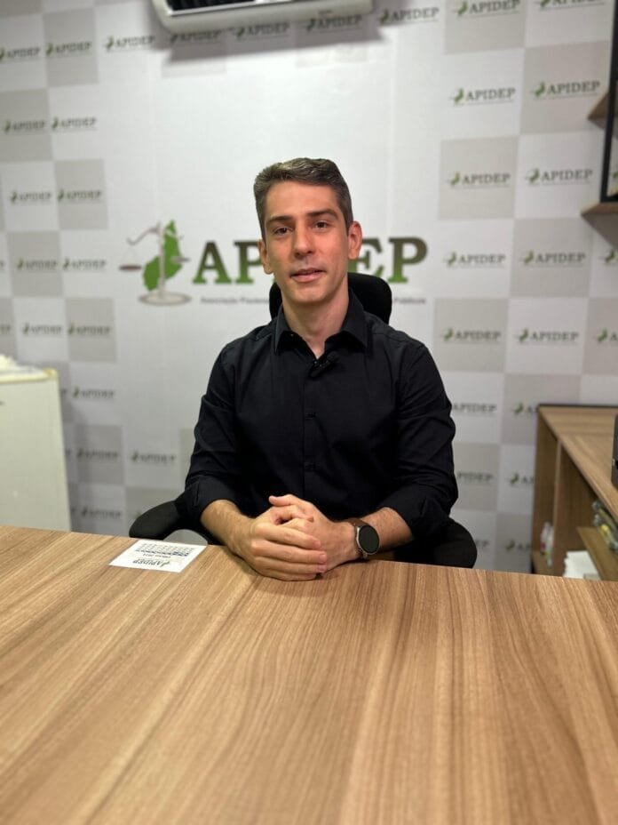 C3C8AD2C-69B1-46FD-BC46-78359AF3EFE7